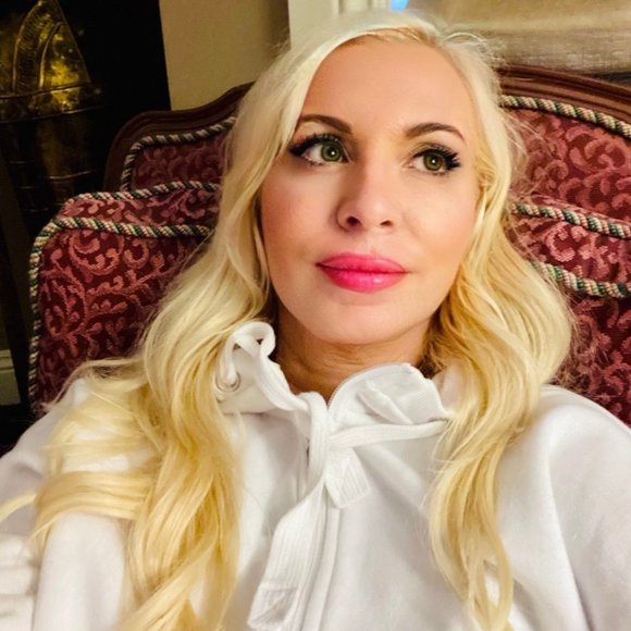 Meet your Posher, Eva - Picture 1 of 1